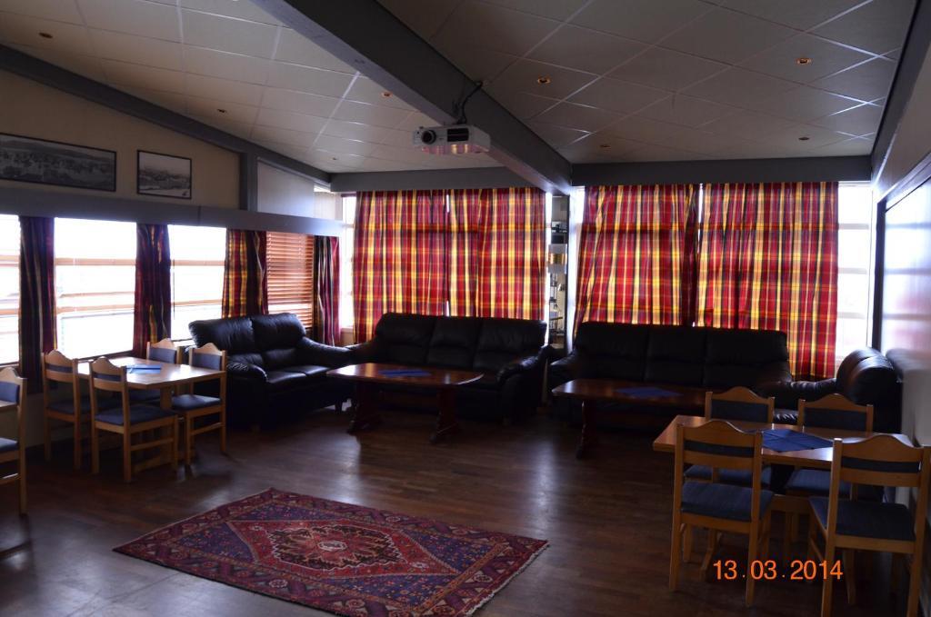 Mehamn Arctic Hotel Экстерьер фото